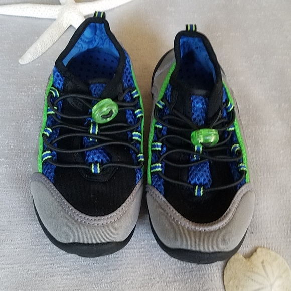 Kids Sand & Sun water/beach shoes size 12 - Picture 8 of 9